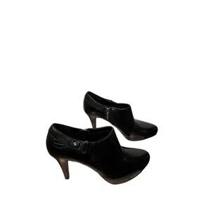 Women's Bandolino Booties black size 8